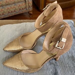 Vince Camuto Lyla 6 Taupe Suede/Gold Snakeskin